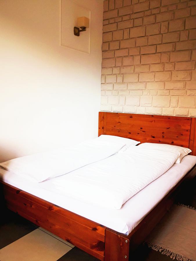 Santana Club Bed and Breakfast Wieleń Zaobrzański Esterno foto
