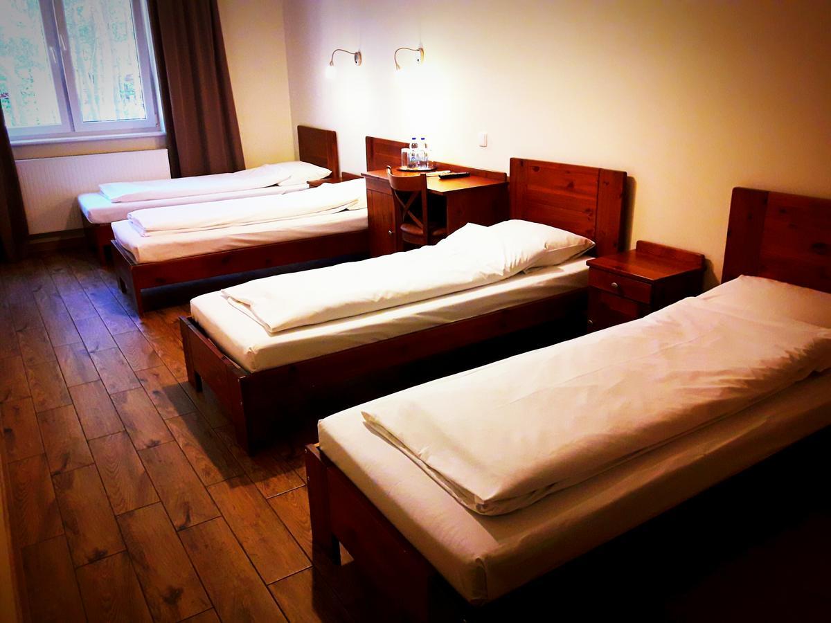 Santana Club Bed and Breakfast Wieleń Zaobrzański Esterno foto